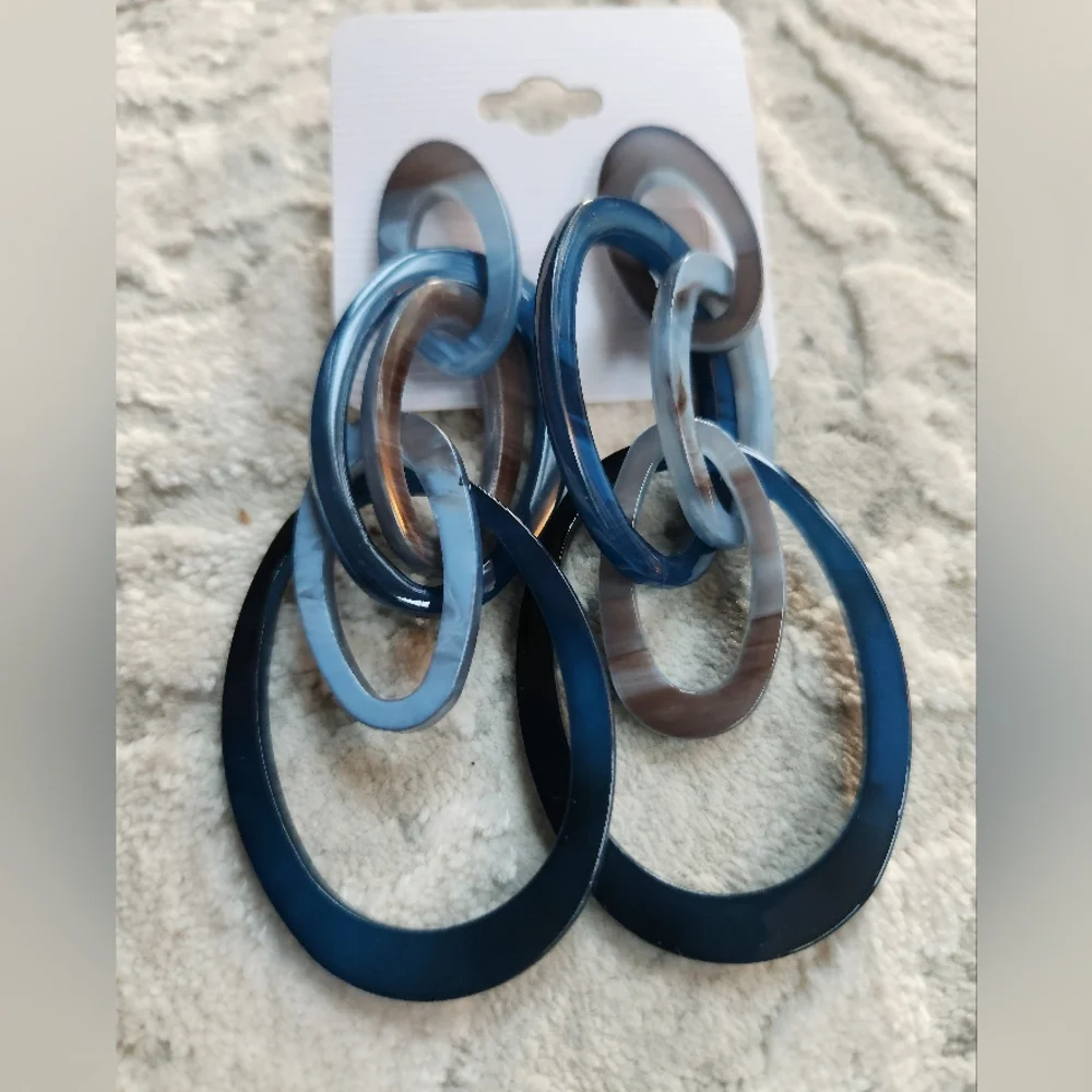 Blue Links with Marbeling Statement Earrings - Picture 1 of 11